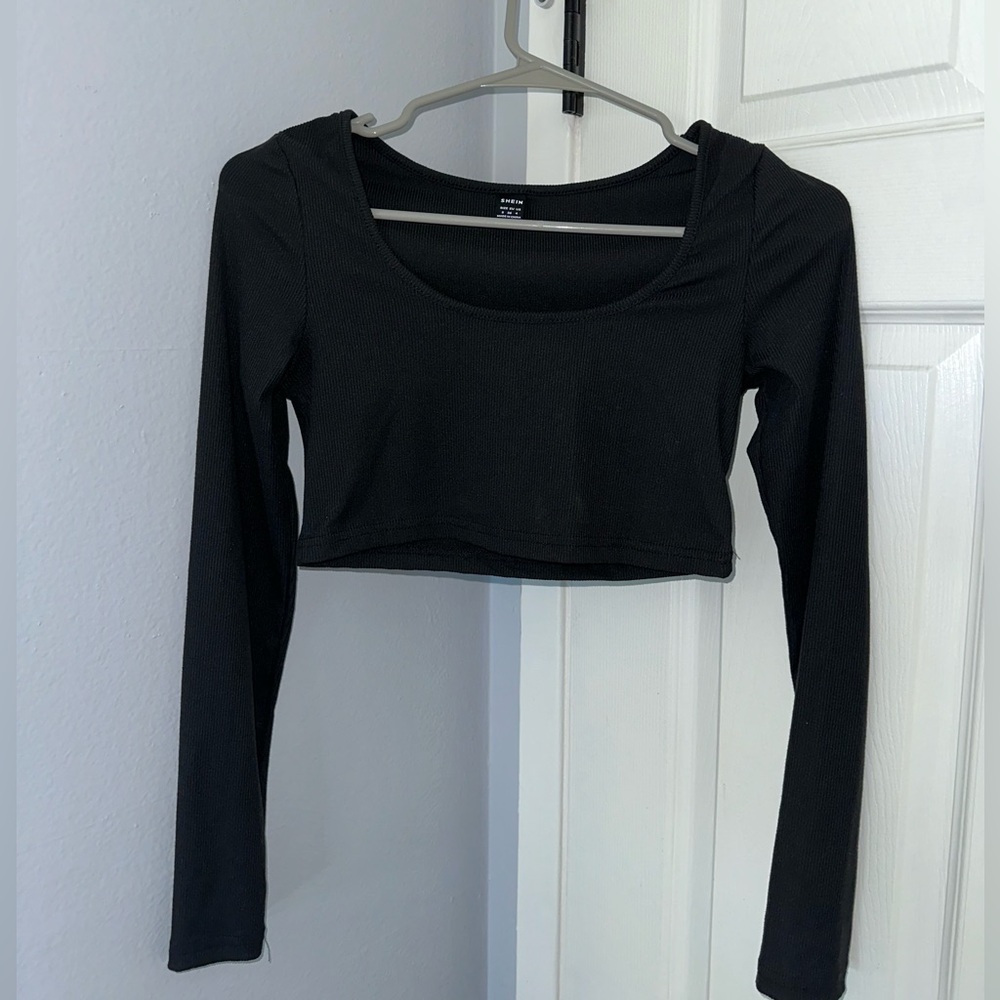 Black Long Sleeve Cropped Shirt